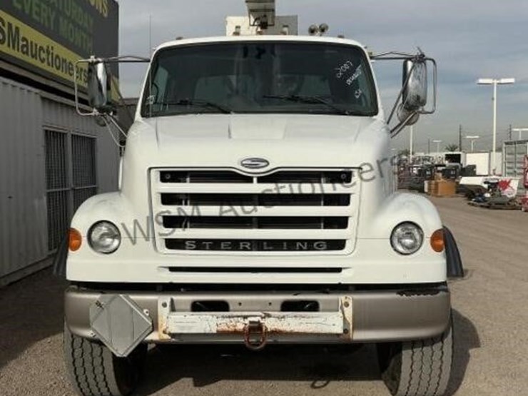 2007-sterling-l7500-image-3
