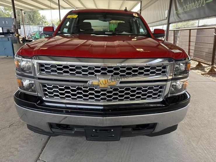 2015-chevrolet-silverado-1500-image-3