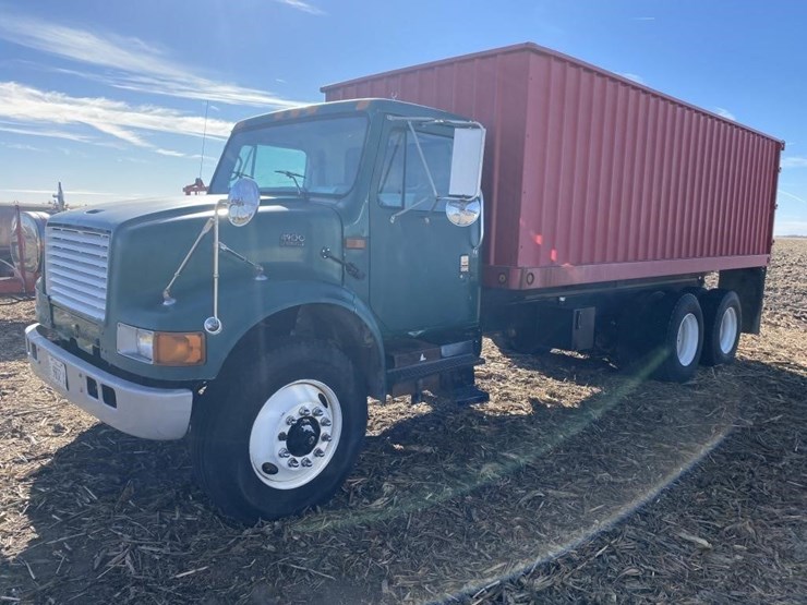 international-4900-image-3