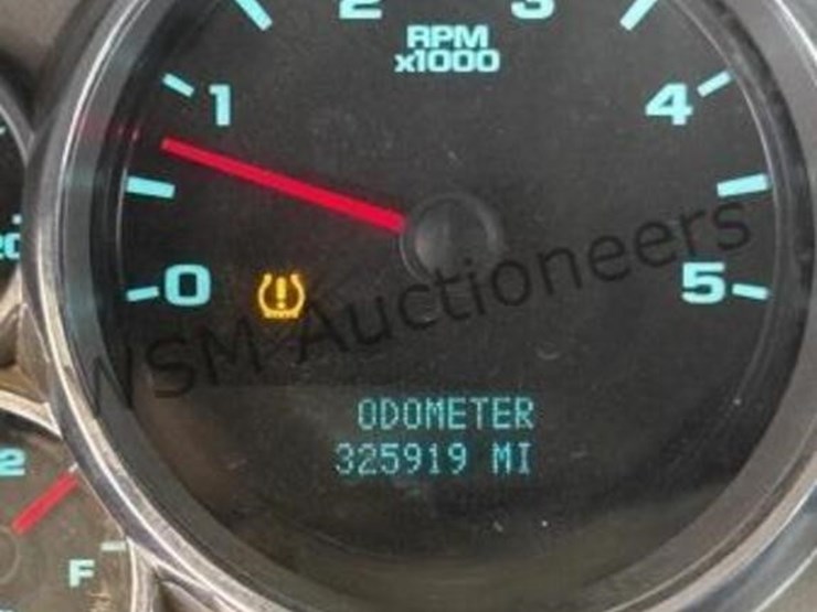 chevrolet-silverado-2500hd-image-21