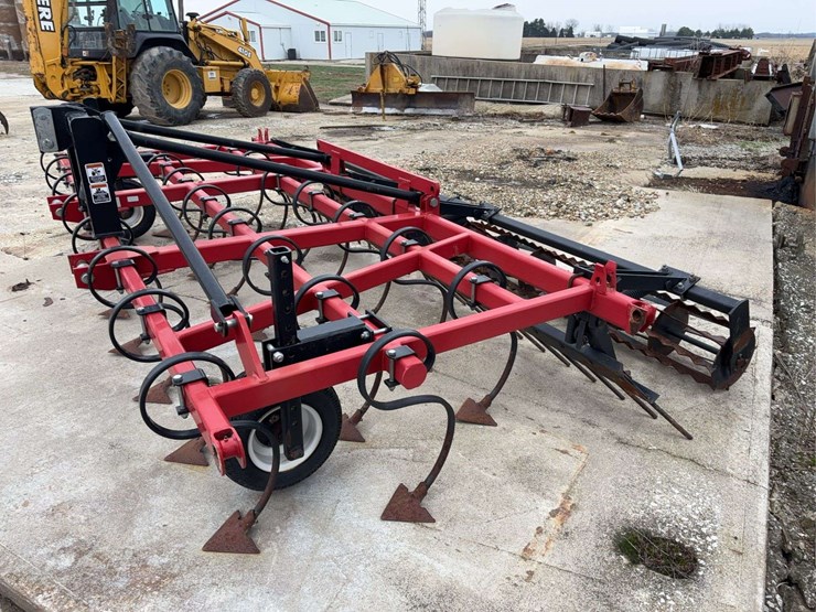 24'-unverferth-perfecta,-3-pt,-mounted-field-cultivator-image-4