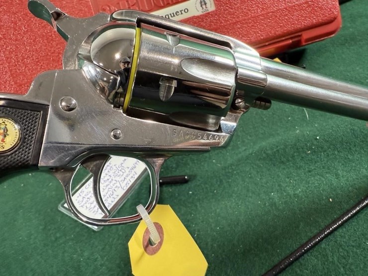 set-of-ruger-sass-new-vaquero-45colt-revolvers-image-11
