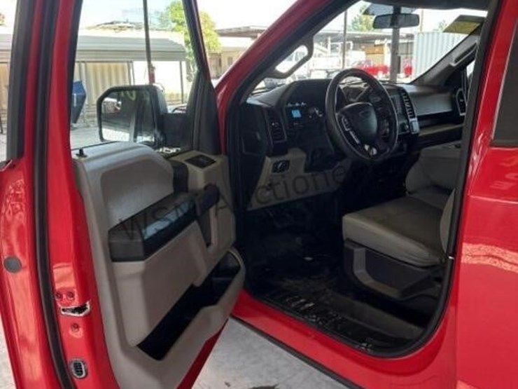 2016-ford-f150-image-22