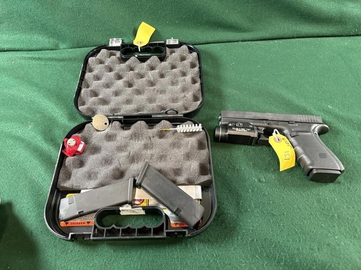 glock-21-gen4-45-auto-pistol-image-2