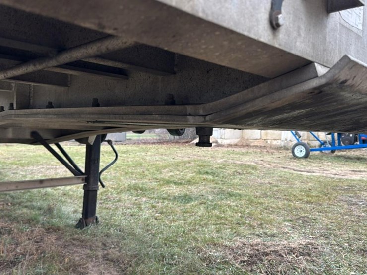 #153-•-1991-ravens-flat-bed-trailer-image-41