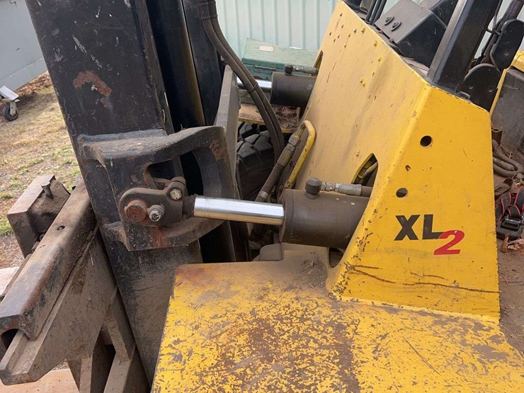 hyster-model-80-all-terrain-forklift-image-9