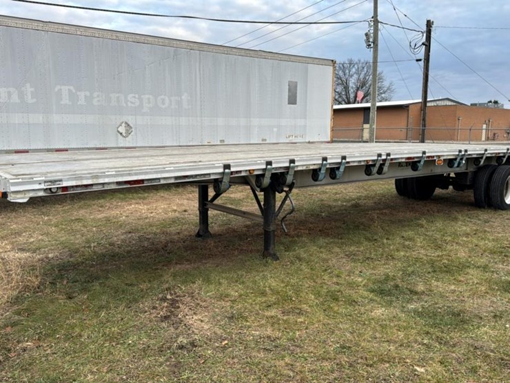 #153-•-1991-ravens-flat-bed-trailer-image-1