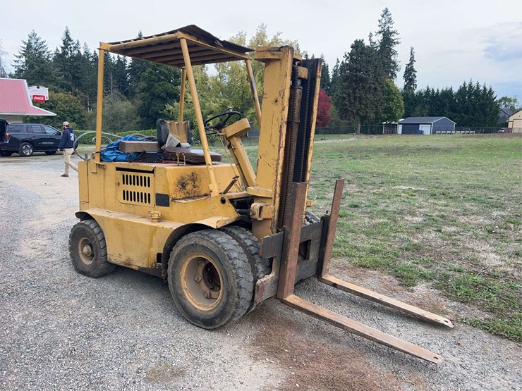 baker-forklift-image-7