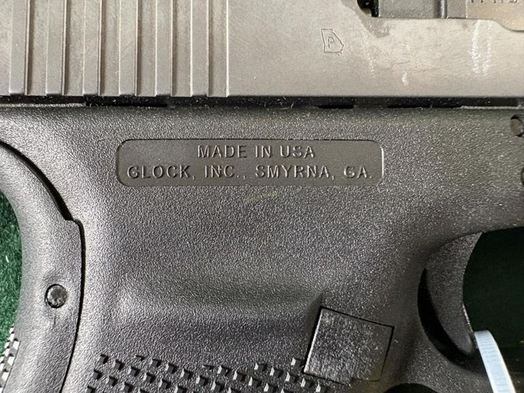 glock-21-gen4-45-auto-pistol-image-6