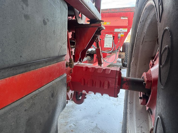 international-1086-image-36