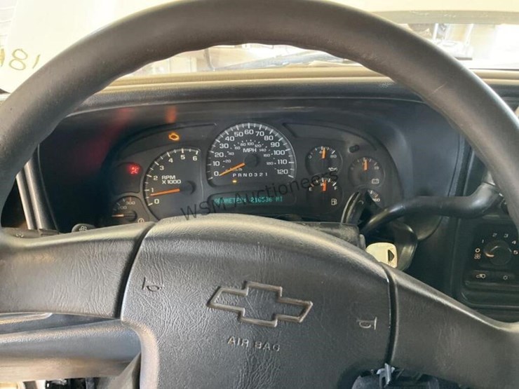 2006-chevrolet-silverado-3500-image-17