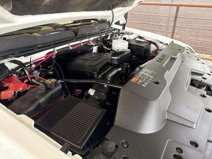 chevrolet-silverado-3500hd-image-18