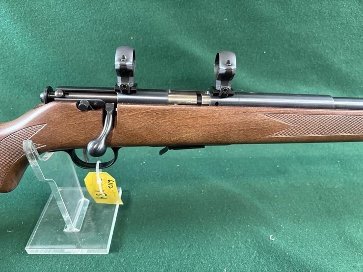 new-savage-mdl.93r17-17hmr-rifle-image-3