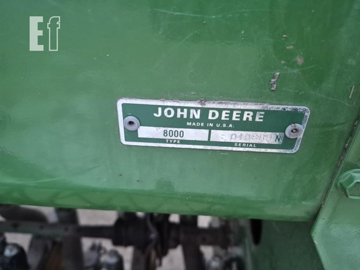 john-deere-8300-image-9