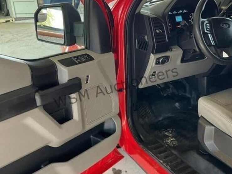 2017-ford-f150-image-23