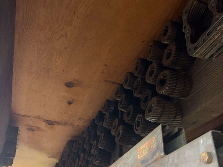 contents-of-shelf-and-gears-image-9