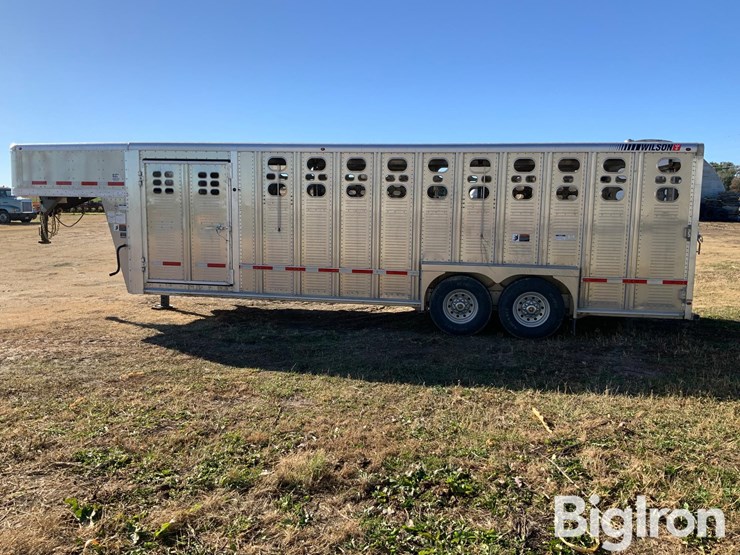 wilson-livestock-trailer-image-7