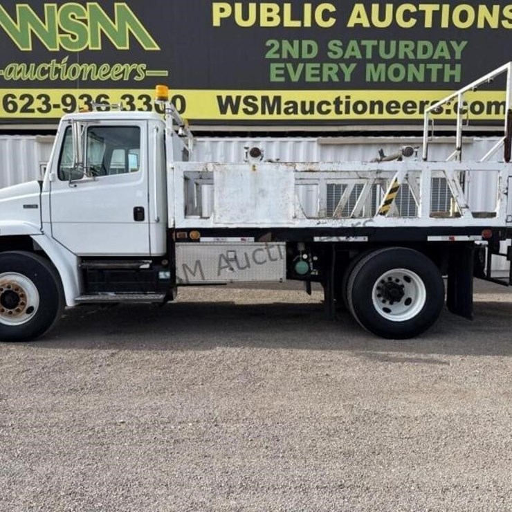 2003 FREIGHTLINER FL70