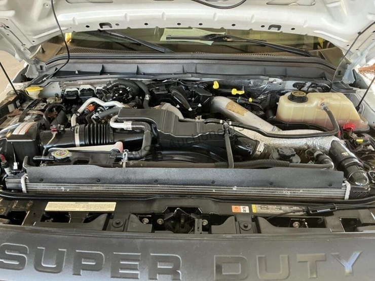 2016-ford-f550-image-13