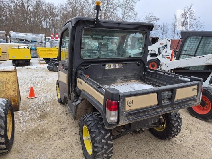 john-deere-gator-xuv-835m-image-8