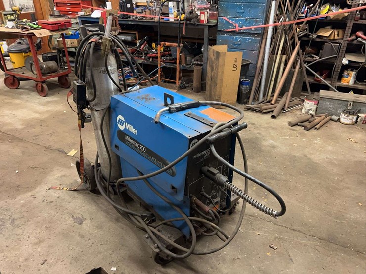 millermatic-200-mig-welder-image-2