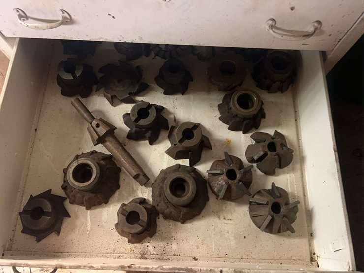 (2)-cabinets-with-contents-image-31