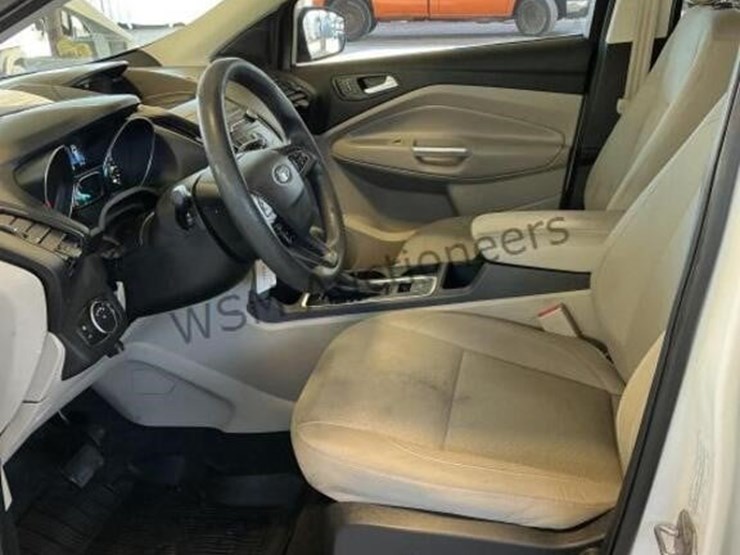 ford-escape-se-image-20