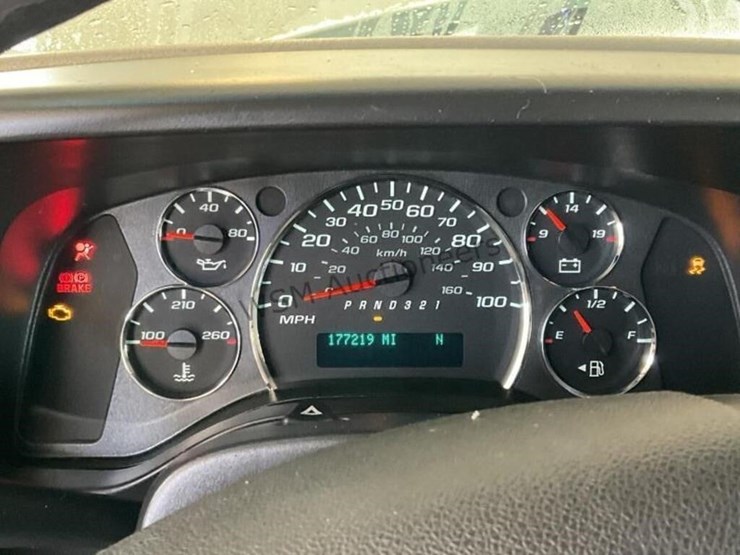 2012-chevrolet-express-1500-image-19