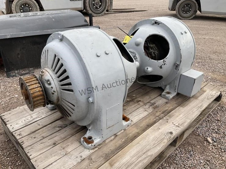 (2)-fairbanks-15kw-belt-drive-generators-image-2