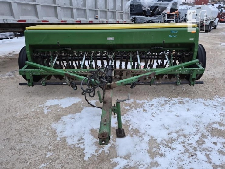 john-deere-8300-image-3