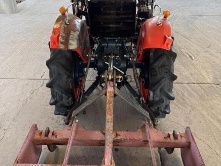 kubota-l2201-image-6