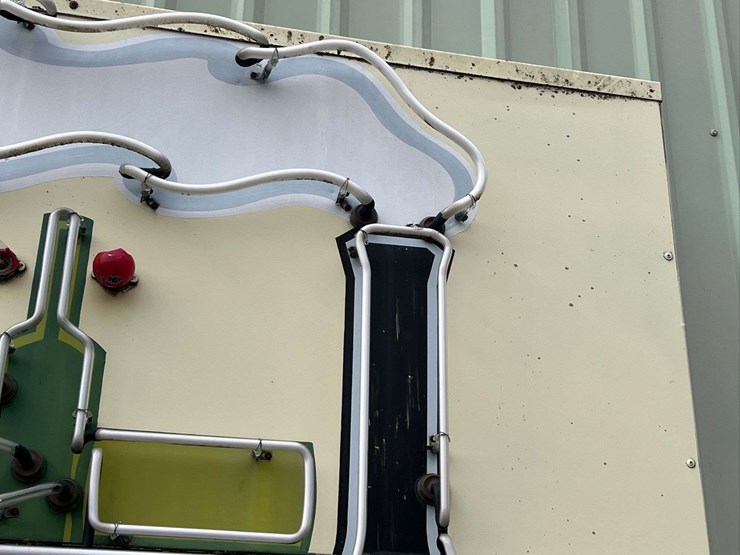 steam-engine-neon-sign-image-9