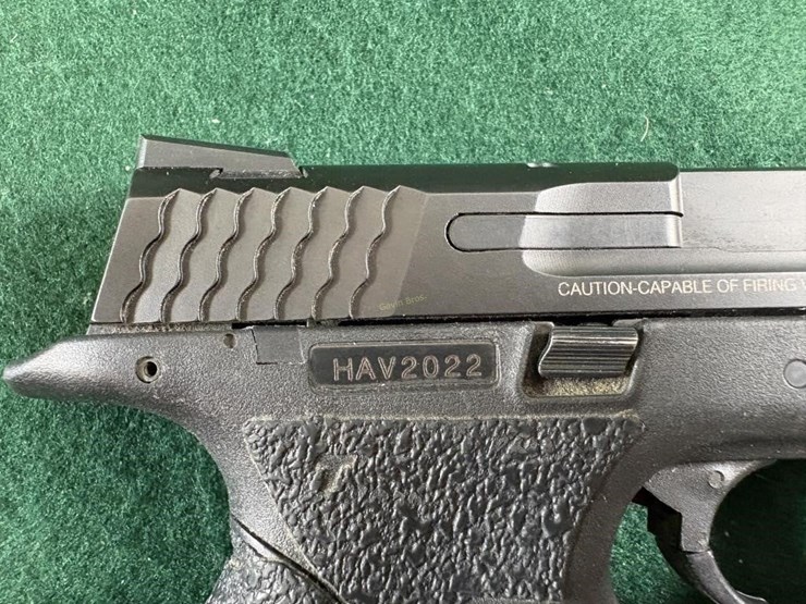 smith-&-wesson-m&p-9mm-pistol-image-4