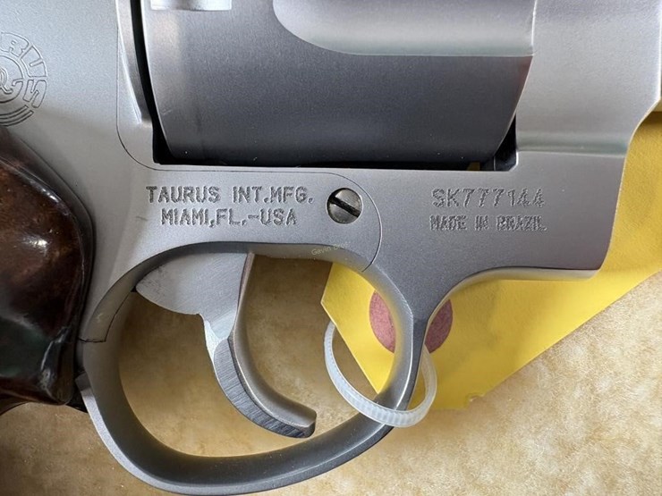 taurus-raging-bull-454-casull-revolver-image-6