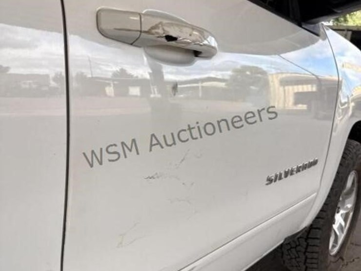 2019-chevrolet-silverado-1500-image-12