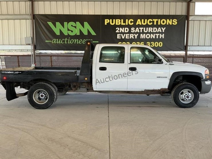 2005-gmc-sierra-3500-image-1