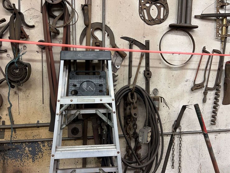 wall-of-tools-image-18