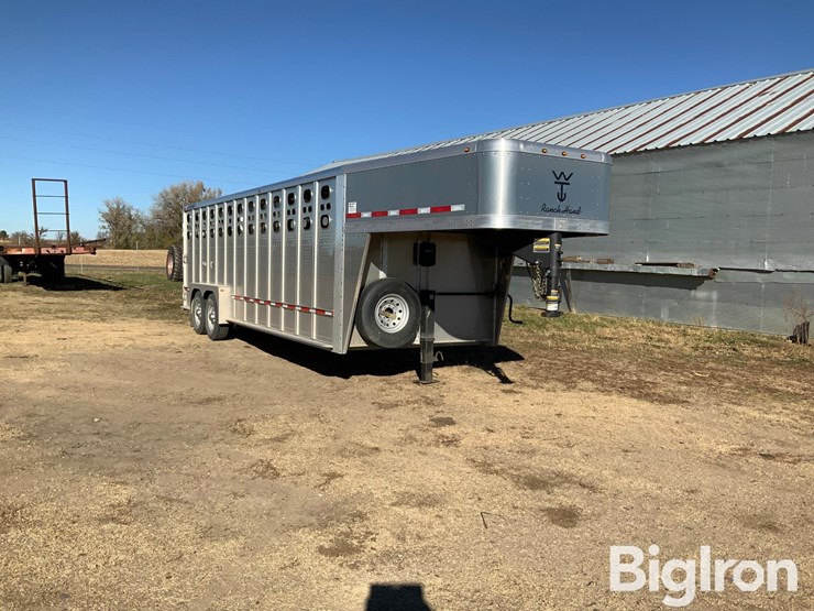 wilson-livestock-trailer-image-3