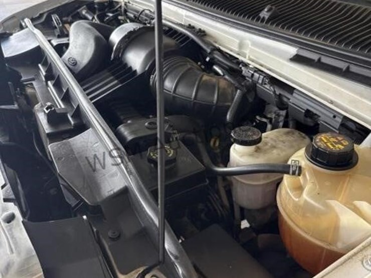 2009-ford-e350-image-14