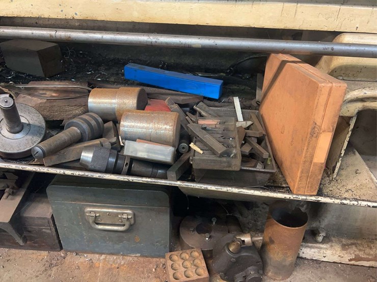 large-lathe-and-lathe-supplies-image-20