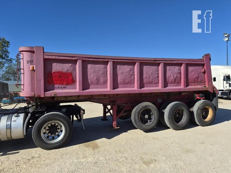 heil-trailer-image-14