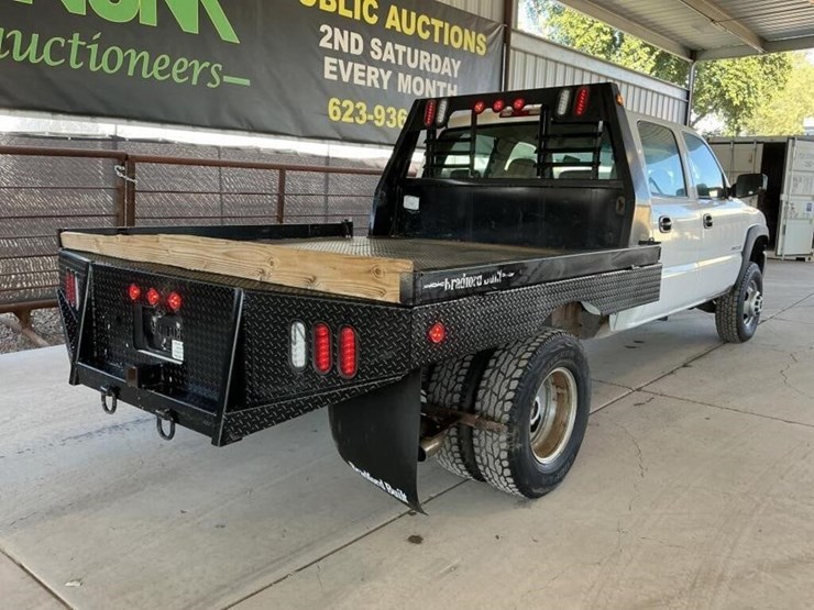 2005-gmc-sierra-3500-image-7