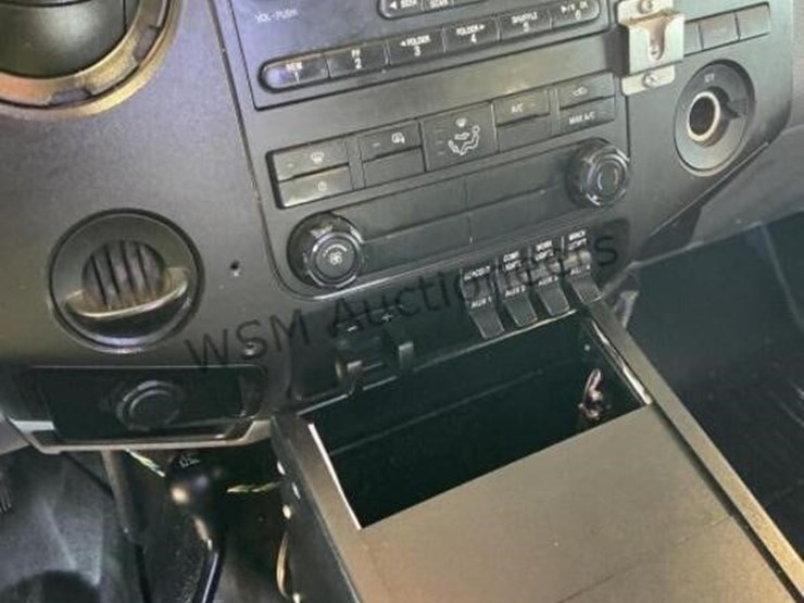 2016-ford-f550-image-19