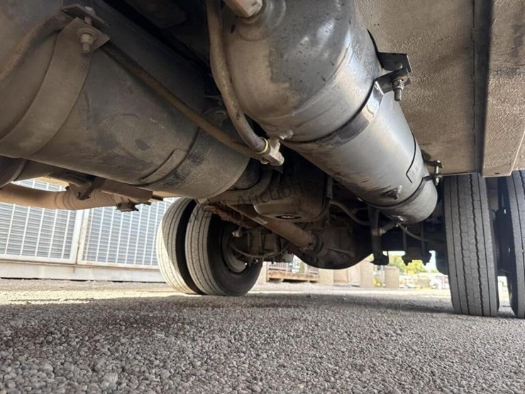 2016-ford-f550-image-40