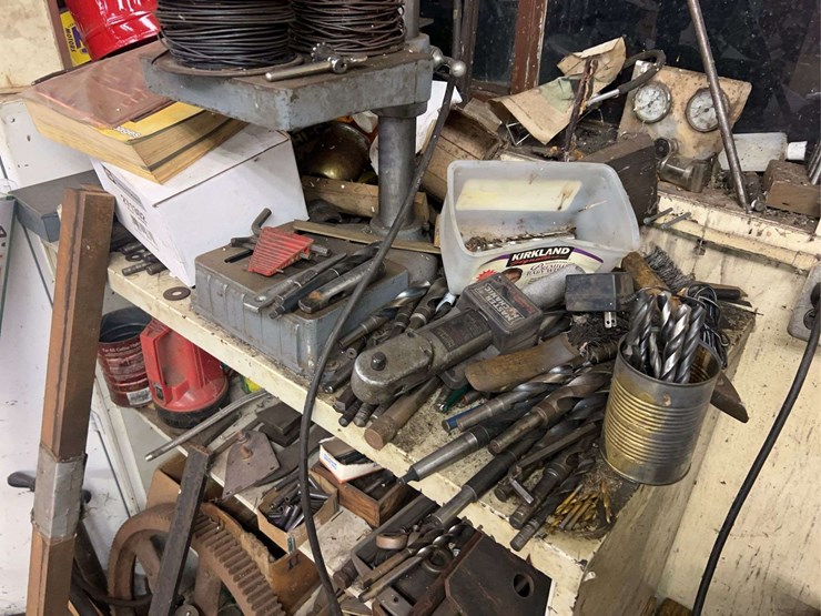 cabinets,-tools,-and-drill-presses-image-22
