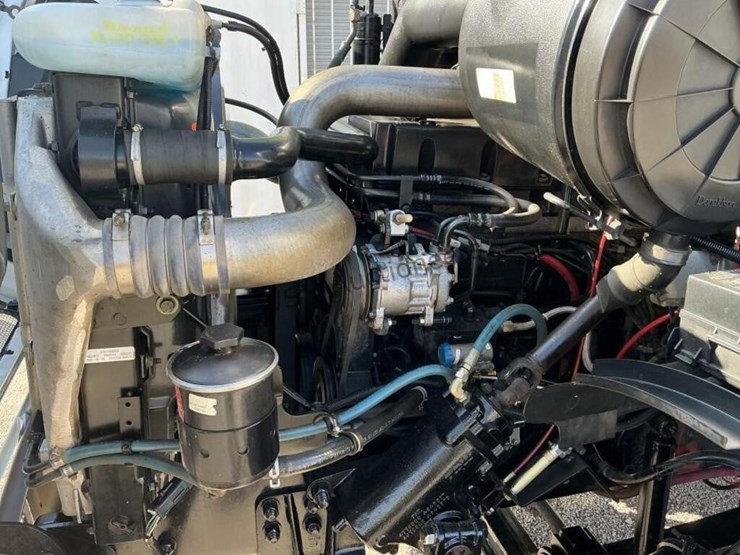 2003-sterling-l9500-image-22