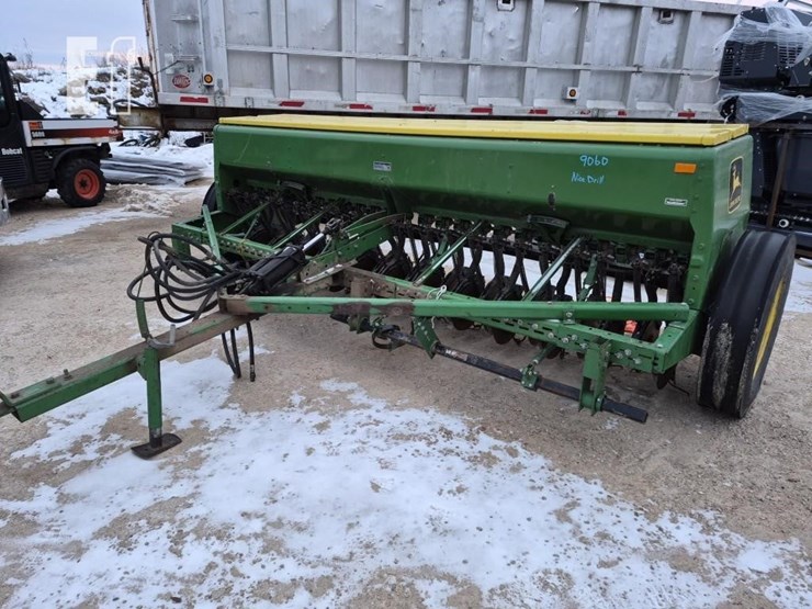 john-deere-8300-image-1