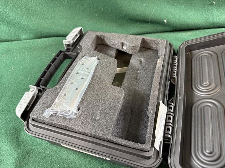 sig-sauer-1911-spartan-nib-45acp-pistol-image-7