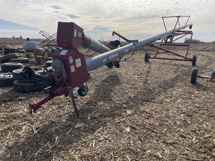 mayrath-13"x83’-swing-away-auger-image-3