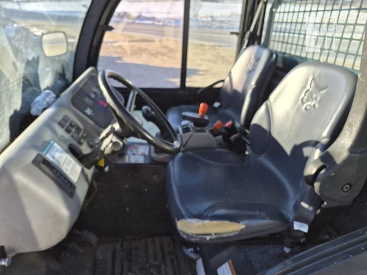 bobcat-toolcat-5600-image-13